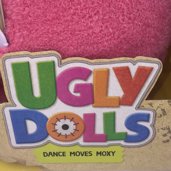 Ugly Dolls Dance Moves Moxy 50+ Sounds Phrases Pink Plush Talking Toy - Picture 2 of 13